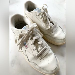 White with Blue Detail Reebok Classics in Women’s Size 8.5
